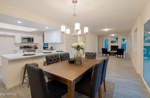 4114 Apollo Rd, Phoenix AZ 85042-5381 exterior