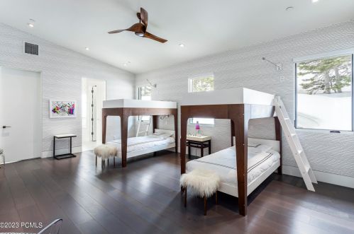 143 White Pne Cyn Rd, Park City UT 84060-6505 exterior