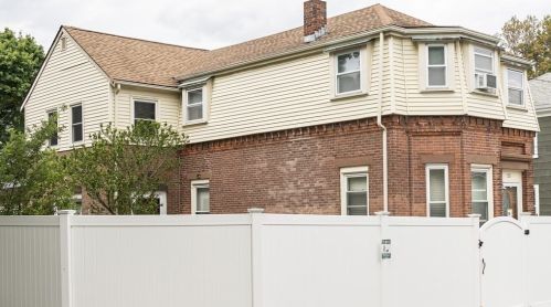 25 Chauncey St, Dedham, MA 02026-2419