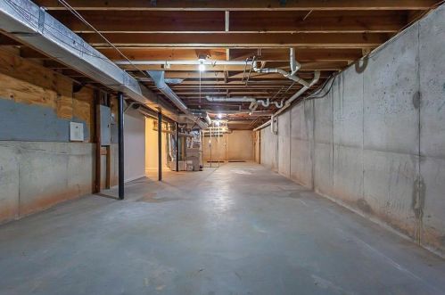 19 Hidden Lk Ct, Stockbridge GA 30281-1200 exterior