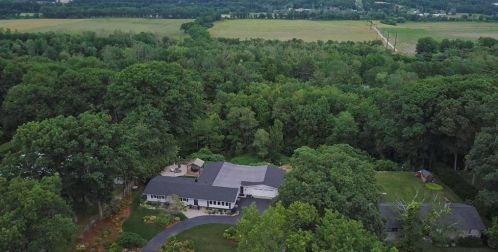 95 Llewellyn Dr, Montgomery MA 01085-2513 exterior