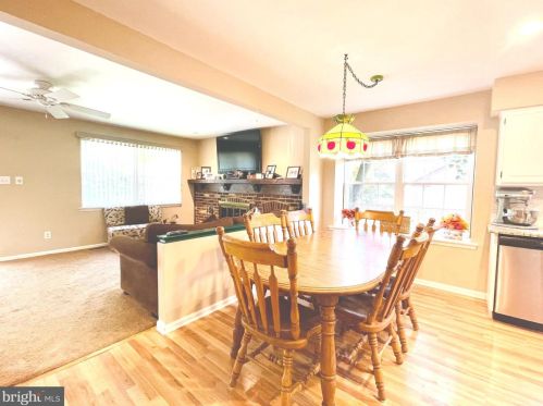 26 Tattersall Dr, West Deptford NJ 08051-1712 exterior