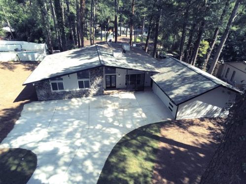 2071 Deborah Dr, Atlanta GA 30345-3917 exterior