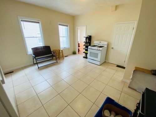 10 Prentice St, Worcester MA 01604-1629 exterior