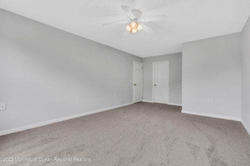 1007 Violet Ln, Jackson Twp NJ 08527-4156 exterior