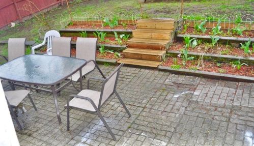 68 Windsor St, Worcester MA 01605-2141 exterior