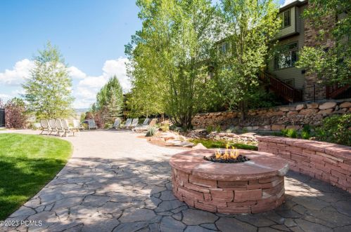 5569 Oslo Ln, Park City UT 84098-7700 exterior