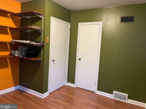 1109 Delsea Dr, West Deptford NJ 08093-2252 exterior