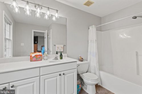 1176 Bayview Ave, Shady Side MD 20764-9523 exterior