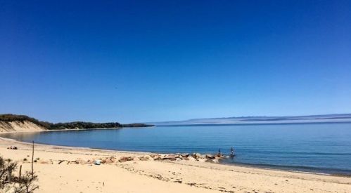 42 Sea Cliff Dr, Plymouth MA  02360-1492 exterior