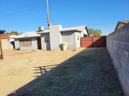 2608 71 Ave, Phoenix AZ 85033-1460 exterior