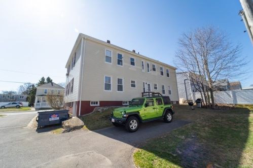 1 Hamilton St, Plymouth MA 02360-4101 exterior