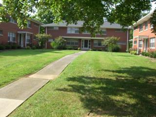 4163 Westport Rd, Louisville KY  40207-2744 exterior