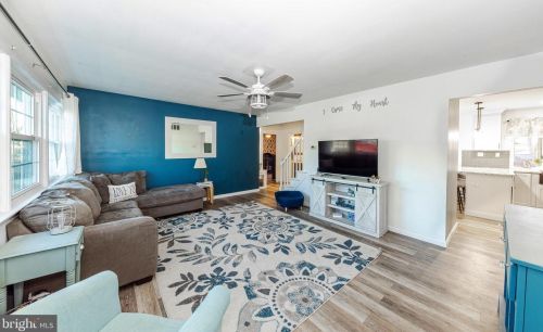 20 Beech Pl, West Deptford NJ 08096-3301 exterior