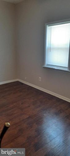 101 Mantua Blvd, West Deptford NJ  08051-1025 exterior