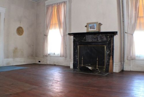 263 Main St, North Brookfield MA 01535-1530 exterior