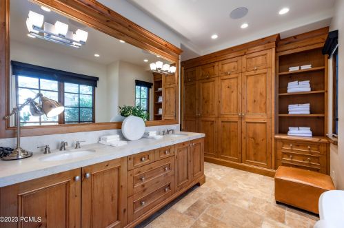 2324 Lucky John Dr, Park City UT 84060-6920 exterior