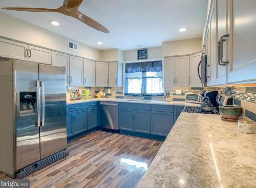 60 Route 156, Trenton NJ 08620-1728 exterior