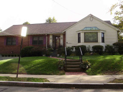 200 Cotton St, Newton, MA 02458-2642