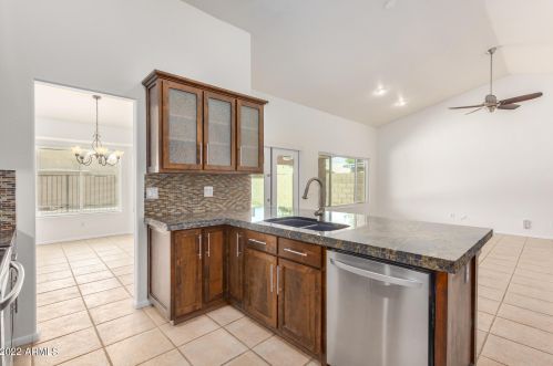 18802 34 Way, Phoenix AZ 85050-2631 exterior