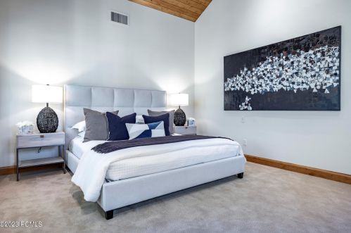 2324 Lucky John Dr, Park City UT 84060-6920 exterior