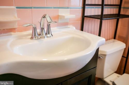 924 Belmont Ave, Camden NJ 08108-3221 exterior