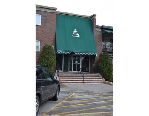 1208 Greendale Ave, Needham MA  02492-4629 exterior