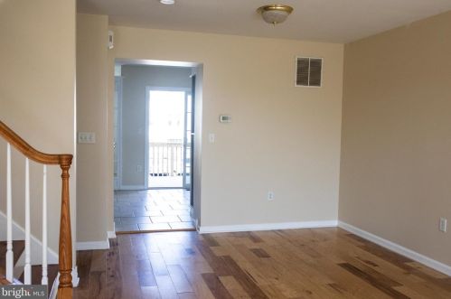 11 Highgrove Ct, West Deptford NJ 08086-3814 exterior