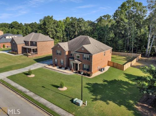 176 Way Point Dr, Stockbridge GA 30281-4050 exterior