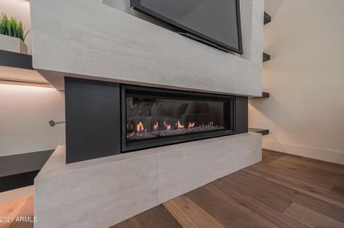 6417 30th Way, Phoenix AZ  85016-8927 exterior