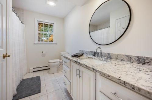 1 Eric Rd, Norfolk MA 02056-1914 exterior