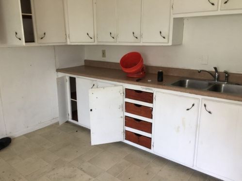 11 Daisy St, Lawrence MA 01841-3035 exterior