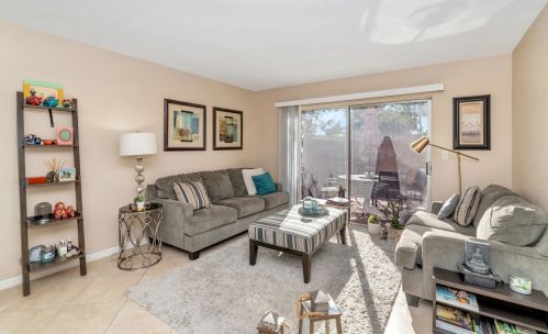 4041 Bloomfield Rd, Phoenix, AZ 85032-7422