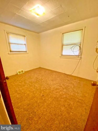 429 Trowbridge Ave, West Deptford NJ  08096-1824 exterior