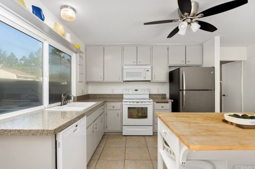 4042 Glenwood St, Irvine CA 92604-2223 exterior