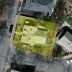 32 Mechanic St, Newton MA 02464-1414 aerial view