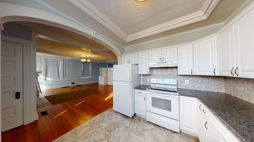 266 Pleasant St, West Bridgewater MA 02379-1509 exterior