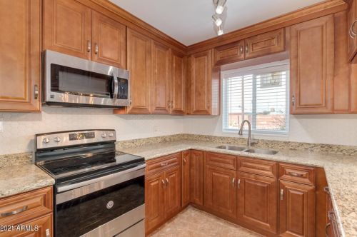 1501 Edgemont Ave, Phoenix AZ 85035-1808 exterior