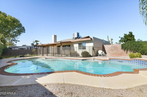 807 Country Gables Dr, Phoenix AZ  85022-3711 exterior