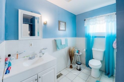 25 Merrick St, Worcester MA 01609-1837 exterior