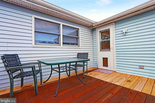 420 Pennsylvania Ave, West Deptford NJ 08063-1223 exterior