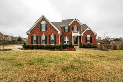 347 Fannis Cir, Gallatin, TN 37066-6729