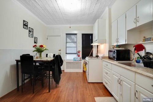 181 Windsor St, Kearny NJ 07032-2132 exterior