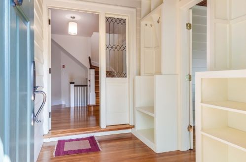 29 Devereaux St, Arlington MA  02476-8127 exterior