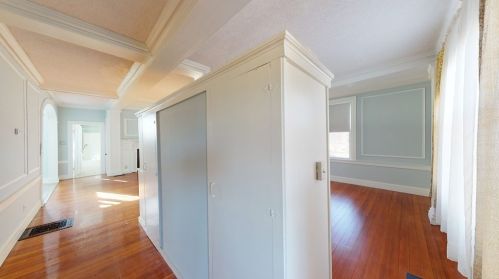 266 Pleasant St, West Bridgewater MA 02379-1509 exterior