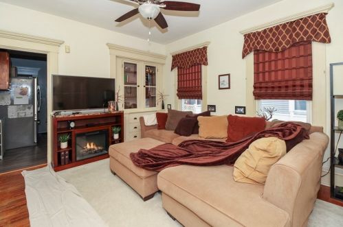 123 Locust St, New Bedford MA 02740-4506 exterior