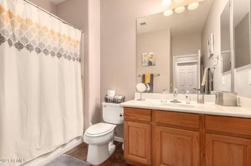 5227 Desperado Way, Phoenix AZ  85083-7353 exterior