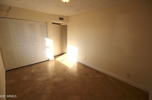 2007 56 Ave, Phoenix AZ 85031-2514 exterior