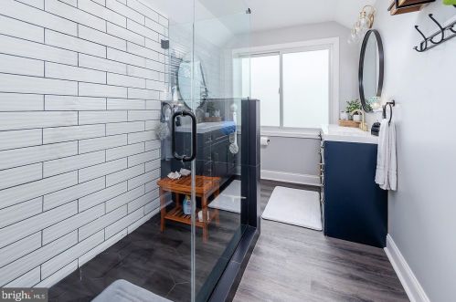 122 Sta Dr, West Deptford NJ 08096-3543 exterior