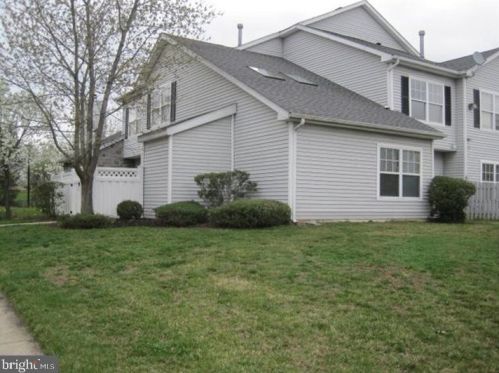 16 Caraway Ct, West Deptford, NJ 08086-2403